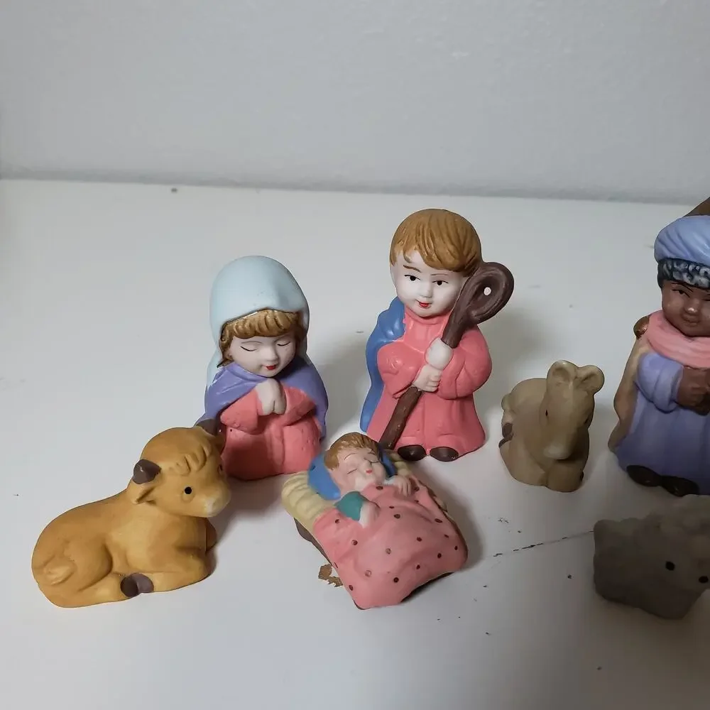 Vintage Mini 9Pc Hand Painted Holy Night Nativity Set Porcelin Ceramic Christmas